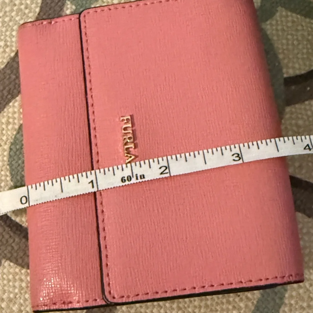 Furla Babylon S Compact Wallet – Blush Pink Textured Leather